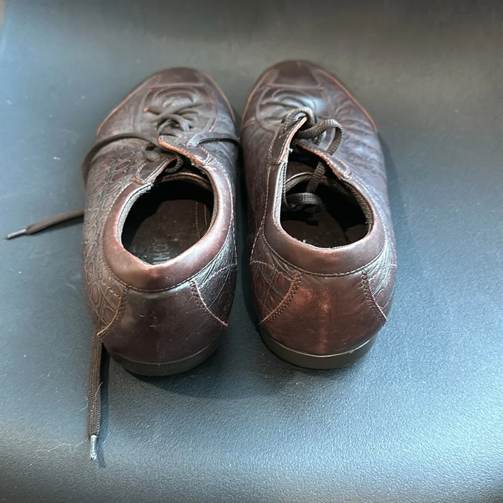 Ferragamo - Picture 3 of 4